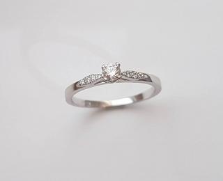 Zásnubný prsteň (Snubný prsteň)