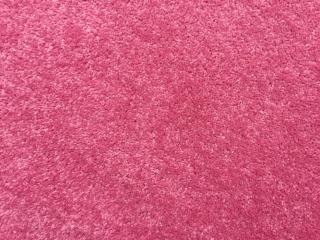 Koberec Eton ružový v metráži (Ružový koberec v šírke 4m)