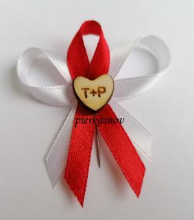 svadobné pierko - bielo červená s dreveným srdiečkom - s iniciálmi - VZOR 1 (vzadu biela - vpredu červená)