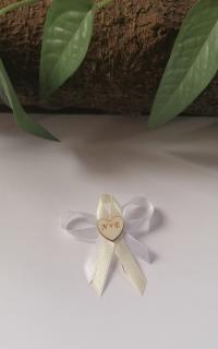 svadobné pierko bielo krémové s iniciálmi (Iniciály podľa požiadavky)