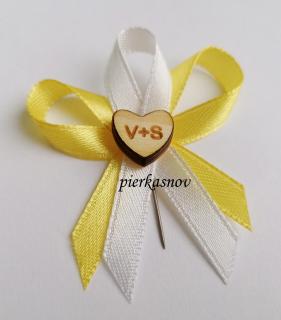 svadobné pierko žlto biele s dreveným srdiečkom - s iniciálmi - VZOR 2 (vzadu žlté- vpredu biela )