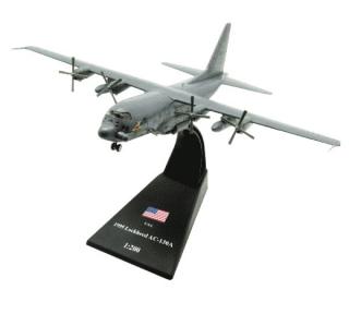 Létajíci pevnosti č.17 - AC-130 Spectre - Amercom 1:200
