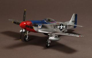 North American P-51D Mustang 336TH FS, 4TH FG, 1945 - 1:72 - WARMASTER