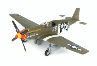 P-51B Mustang USAAF 357th FG, 363rd FS, #43-24842 Blackpool Bat, Kenneth Graeff, 1944 - 1:48