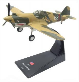 Vojenská letadla č.36 - Curtiss P-40 - Amercom 1:72