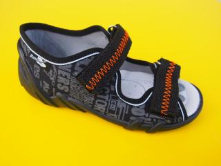 Detské papučky Renbut - čierne s nápismi ORTO 675-SK518