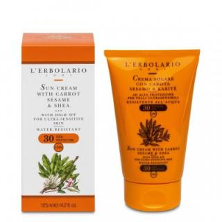 SPF30 vodeodolný krém na opaľovanie pre citlivú pokožku pre dospelých a deti 125 (L Erbolario Sun cream with carrot, sesam and shea 125 ml)