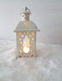 Kovový lampášik na čajovú sviečku bielo-strieborný, 14x6,5x6,5cm