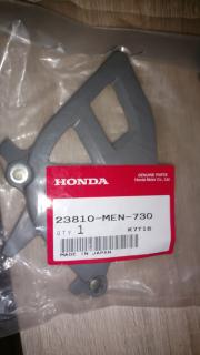 Kryt reťazového kolieska Honda 450CRF 05-07 / 450CRFX 05-07 Originál diel
