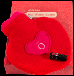 Fľaša na horúcu vodu dōTERRA a Holiday Love (5 ml)