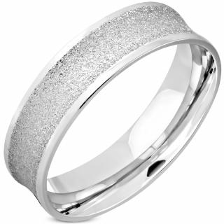 Sedlový pieskovaný prsteň z ocele,  strieborná farba - 6 mm Rozmer prsteňa: 55