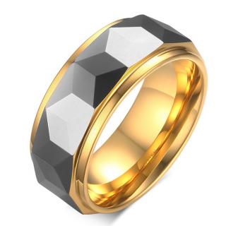 Volfrámový prsteň, geometricky brúsený vyvýšený pás Rozmer prsteňa: 65