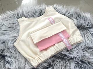 Teplákový pískací crop top s vreckom vanilka Veľkosť: 3-4 roky