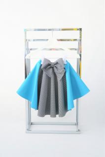 Točivá pískacia sukňa modrá Veľkosť: 1-2 roky