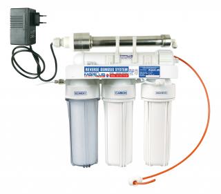 Demineralizátor vody Aqualab s UV lampou a ručným meračom vodivosti