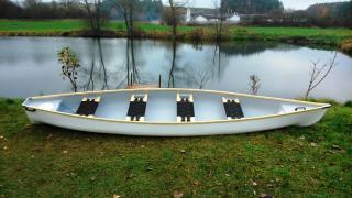 Moto 460  kanoe pre 3-4 osoby s možnosťou elektromotora vyhotovenie: borovica