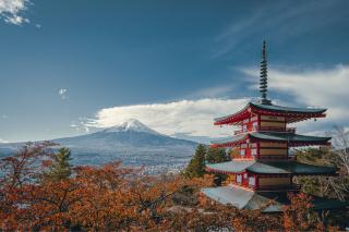 Fototapeta  Japonská Pagoda a hora Fuji  Netkaná textília, 360x240
