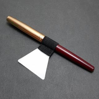 Samolepiaci držiak na pero s čiernou gumou PR odber od 1 do 29ks