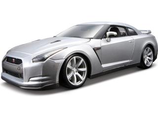 Bburago Nissan GT-R 2009 1:18 strieborný