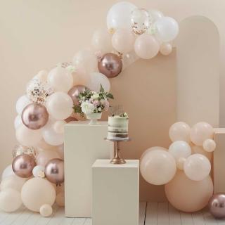 Balónová girlanda - biela, broskyňa a ružová s kvietkami