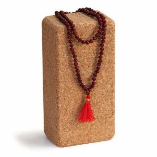 Bodhi Mala náhrdelník z ružového dreva s červeným strapcom, 108 korálok