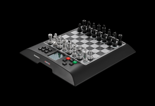 Chess Genius PRO / Šachový počítač