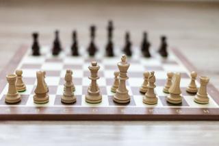 Drevená šachová súprava Staunton PROFESIONÁL