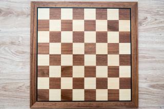 Drevená skladacia šachovnica Elegant