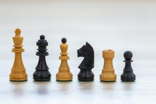 Náhradné drevené šachové figúrky Caissa elegant eben Figúrky: Čierny pešiak