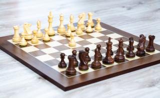 Šachová súprava Judit Polgár Palisander Elegance