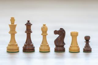 Šachové figúrky Zlatý palisander klasik