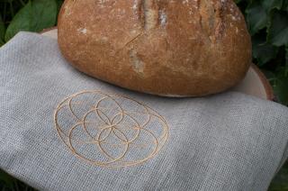 Ľanové vrecko na chlebík s výšivkou Semienko života - Vrecko na chlieb Veľkosť: 45 x 24 cm (na menší 700 g chlebík) bez obalu