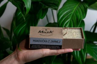 Prírodné pílingové mydlo  MAKOVIČKA Z JARNEJ  - MusK Balenie: papierová krabička MusK