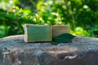 Tradičné mydlo z Aleppa s vavrínovým olejom 5 % - Tierra Verde Balenie: 1 ks bez obalu (iba papierový pásik okolo mydielka)
