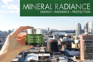 Mineral Radiance Denný energizujúci krém SPF 15 50ml