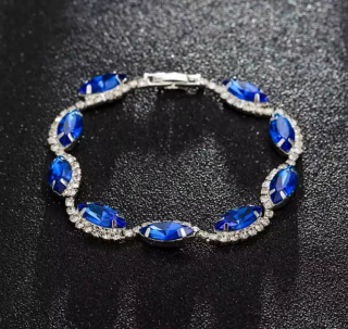 Dámsky postriebrený náramok s kryštálmi Diamond Druh barvy: Modrá