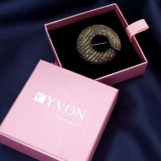 Luxusná brošňa s vintage elegantným vzorom