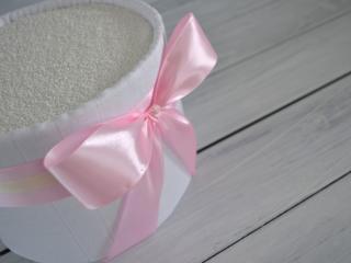 Mini plienková torta Farba plienkovej torty: Pre dievčatko, Vel'kosť: Bábätko sa narodilo a má 3 mesiace