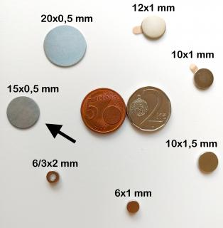 Neodymové magnety a kovové pliešky Typ: Feromagnetický pliešok 15mm - 10ks v sade