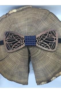 Vyrezávaný drevený motýlik Levoslav