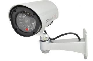 ISO 387 Atrapa bezpečnostné kamery s LED diódou