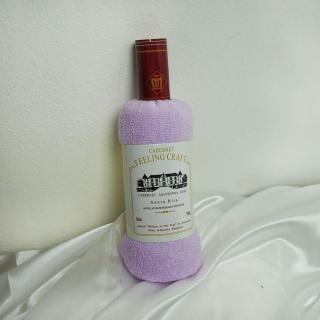 Uterák v darčekovom balení fľaša vína - fialový