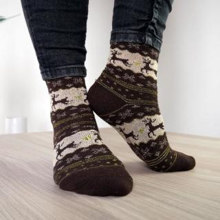 Vianočné ponožky s nórskym vzorom - hnedé