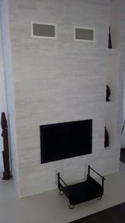 Mramor kryštál - remienkový kamenný obklad/panel