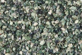 Verde Alpi - kameň pre kamenný koberec Velikost: Verde Alpi - 3-6mm - pre kamenný koberec,bal.25kg