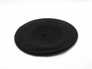 Dámska baretka v rôznych farbách farba: čierna