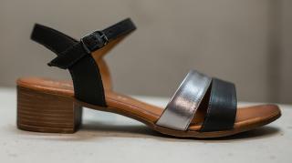 Dámske kožené sandálky Arianna 243025 čierno-strieborné Veľkosť: 36