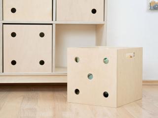 Drevený úložný box DICE s číslami v štýle hracej kocky Zvoľte farbu: Transparentná vosková lazura matná, Zvoľte variantu: Päťka