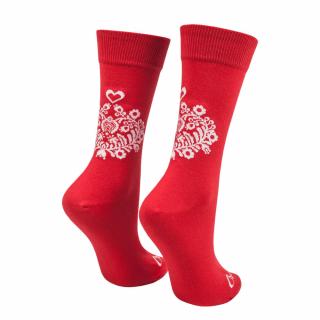 Veselé ponožky červené ľudové srdiečko Veľkosť: 43-45