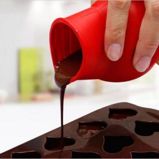 Silikónová nádobka na topenie čokolády
